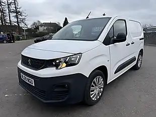 Used 2019 Peugeot Partner Professional White - Interior and Exterior details 3