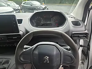Used 2019 Peugeot Partner Professional White - Interior and Exterior details 14