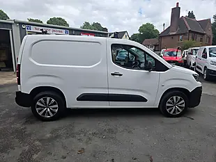 Used 2019 Peugeot Partner Professional White - Interior and Exterior details 12
