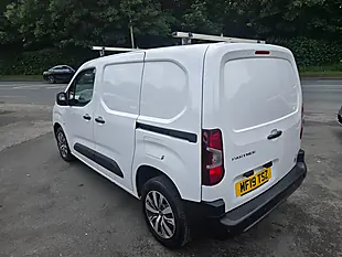 Used 2019 Peugeot Partner Professional White - Interior and Exterior details 8