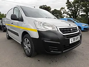 Used 2019 Peugeot Partner Se Atv Silver - Interior and Exterior details 13