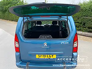 Used 2019 Peugeot Partner Tepee Active Blue - Interior and Exterior details 10