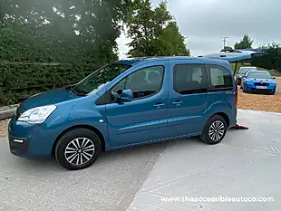 Used 2019 Peugeot Partner Tepee Active Blue - Interior and Exterior details 2