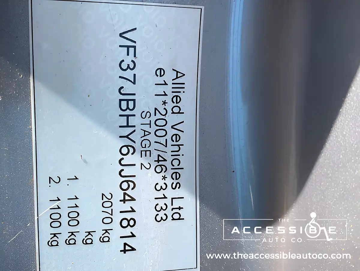 Used 2019 Peugeot Partner Tepee Active Horizon RS Grey - Interior and Exterior details 19