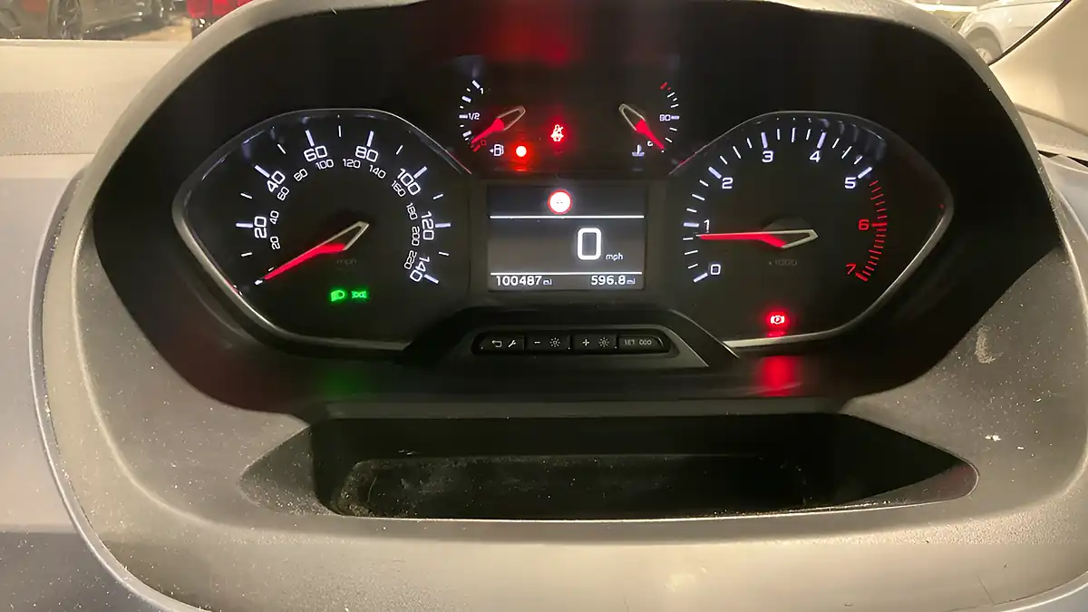 Used 2019 Peugeot Rifter Allure Beige - Interior and Exterior details 10