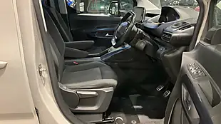 Used 2019 Peugeot Rifter Allure Beige - Interior and Exterior details 9