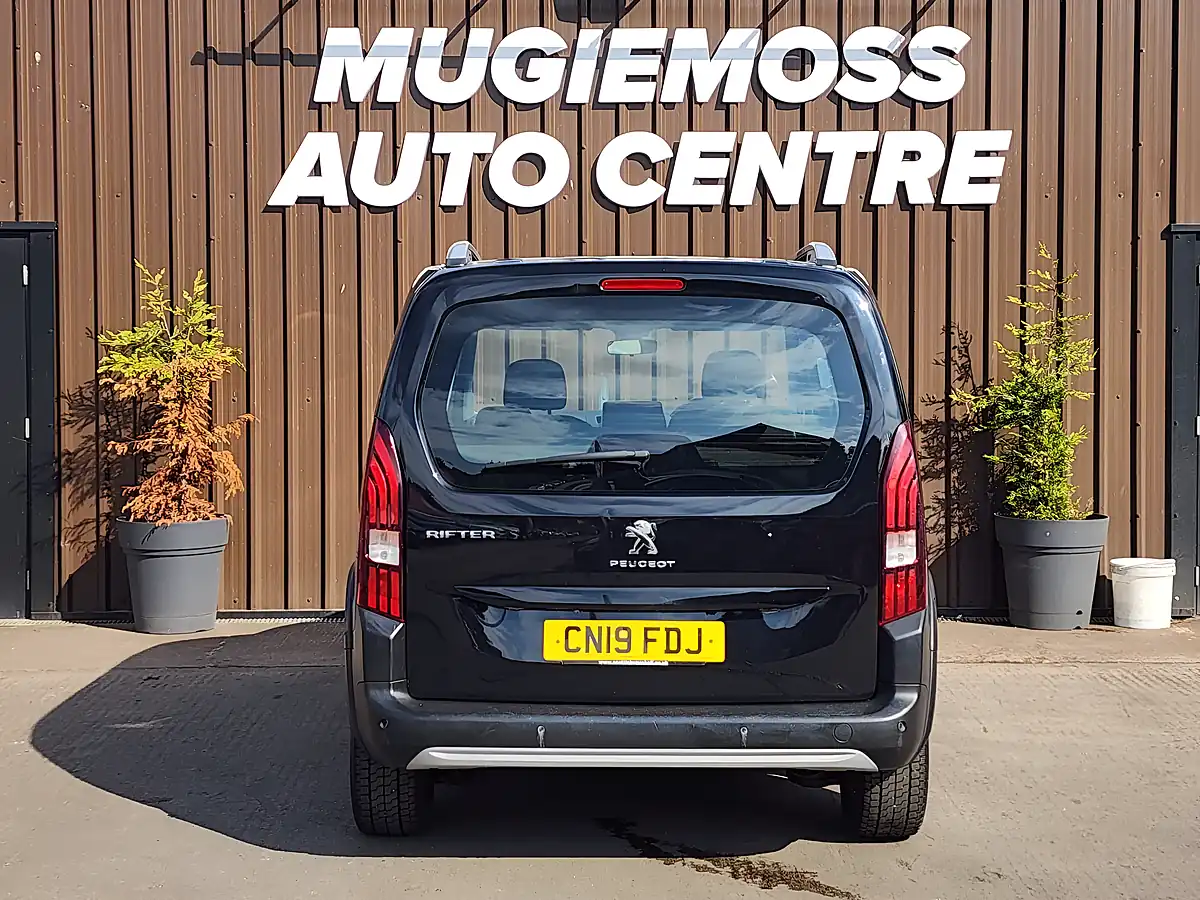 Used 2019 Peugeot Rifter Allure Black - Interior and Exterior details 6