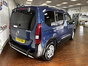 Used 2019 Peugeot Rifter Allure Blue - Interior and Exterior details 3