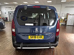 Used 2019 Peugeot Rifter Allure Blue - Interior and Exterior details 8