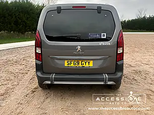 Used 2019 Peugeot Rifter Allure Horizon Grey - Interior and Exterior details 10