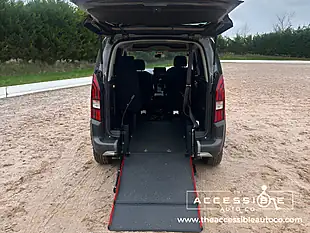 Used 2019 Peugeot Rifter Allure Horizon Grey - Interior and Exterior details 13