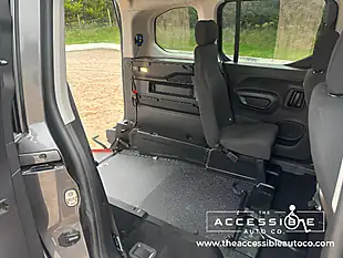 Used 2019 Peugeot Rifter Allure Horizon Grey - Interior and Exterior details 16