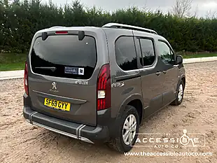 Used 2019 Peugeot Rifter Allure Horizon Grey - Interior and Exterior details 2