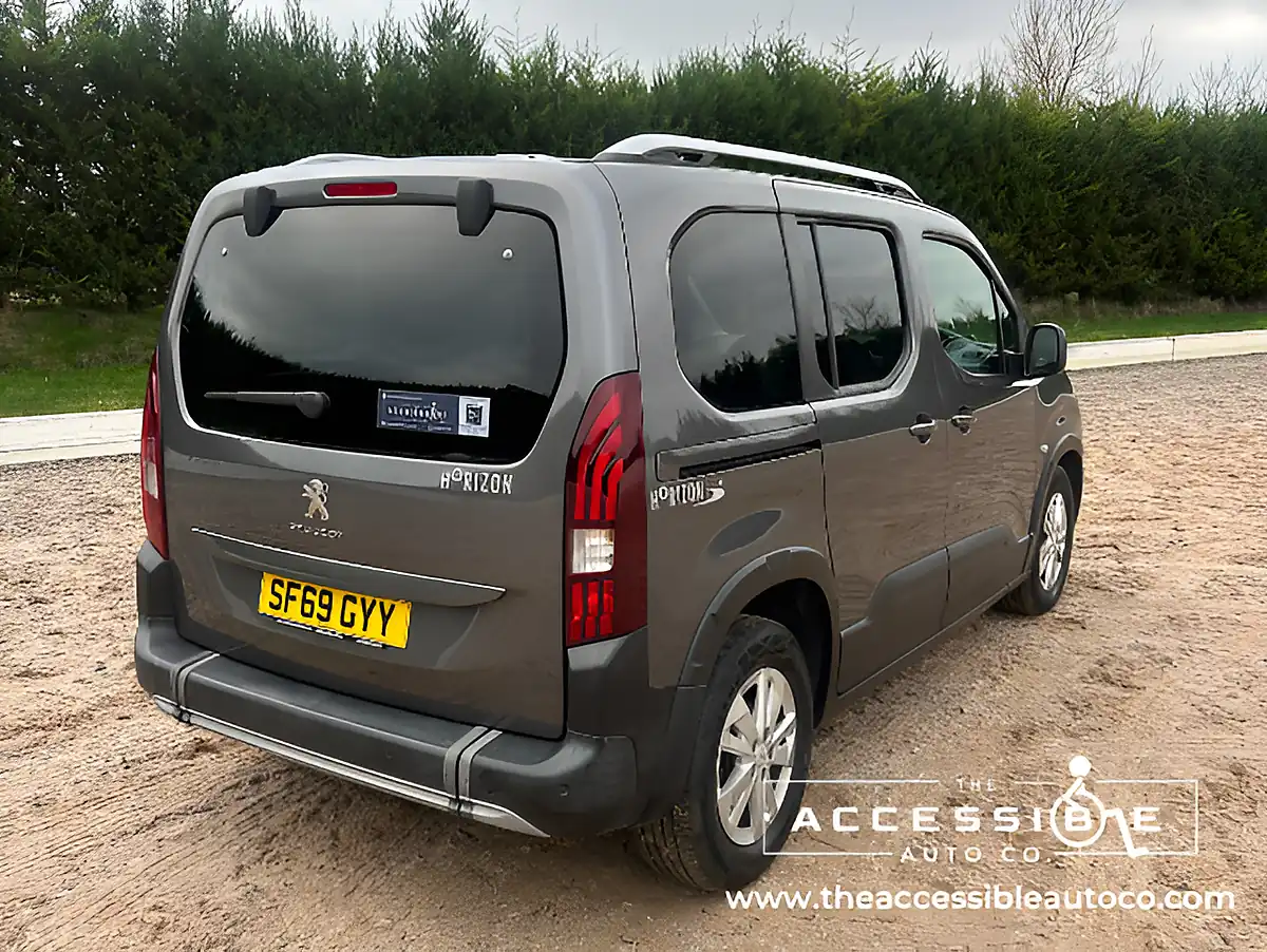 Used 2019 Peugeot Rifter Allure Horizon Grey - Interior and Exterior details 2