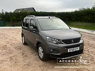Used 2019 Peugeot Rifter Allure Horizon Grey - Interior and Exterior details 8