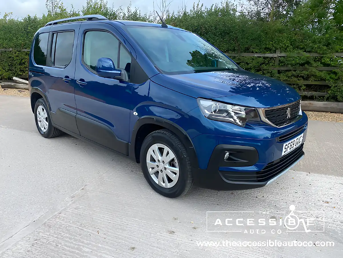 Used 2019 Peugeot Rifter Allure Horizon RS Blue - Interior and Exterior details 3