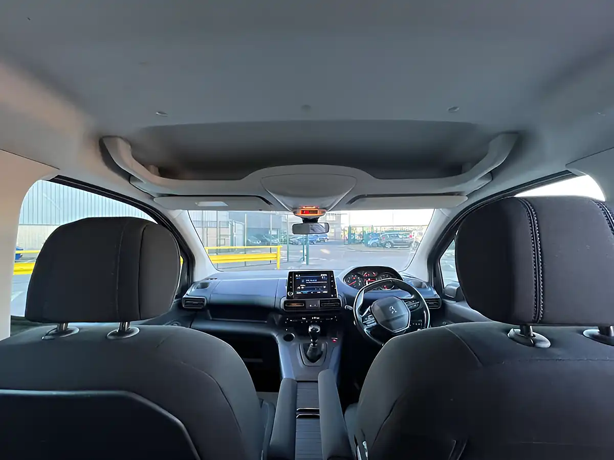 Used 2019 Peugeot Rifter Allure Onyx Black - Interior and Exterior details 17