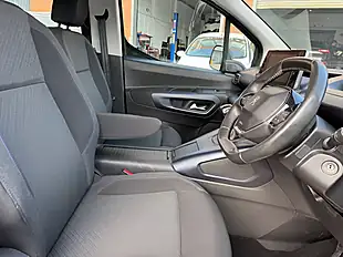 Used 2019 Peugeot Rifter Allure Onyx Black - Interior and Exterior details 10