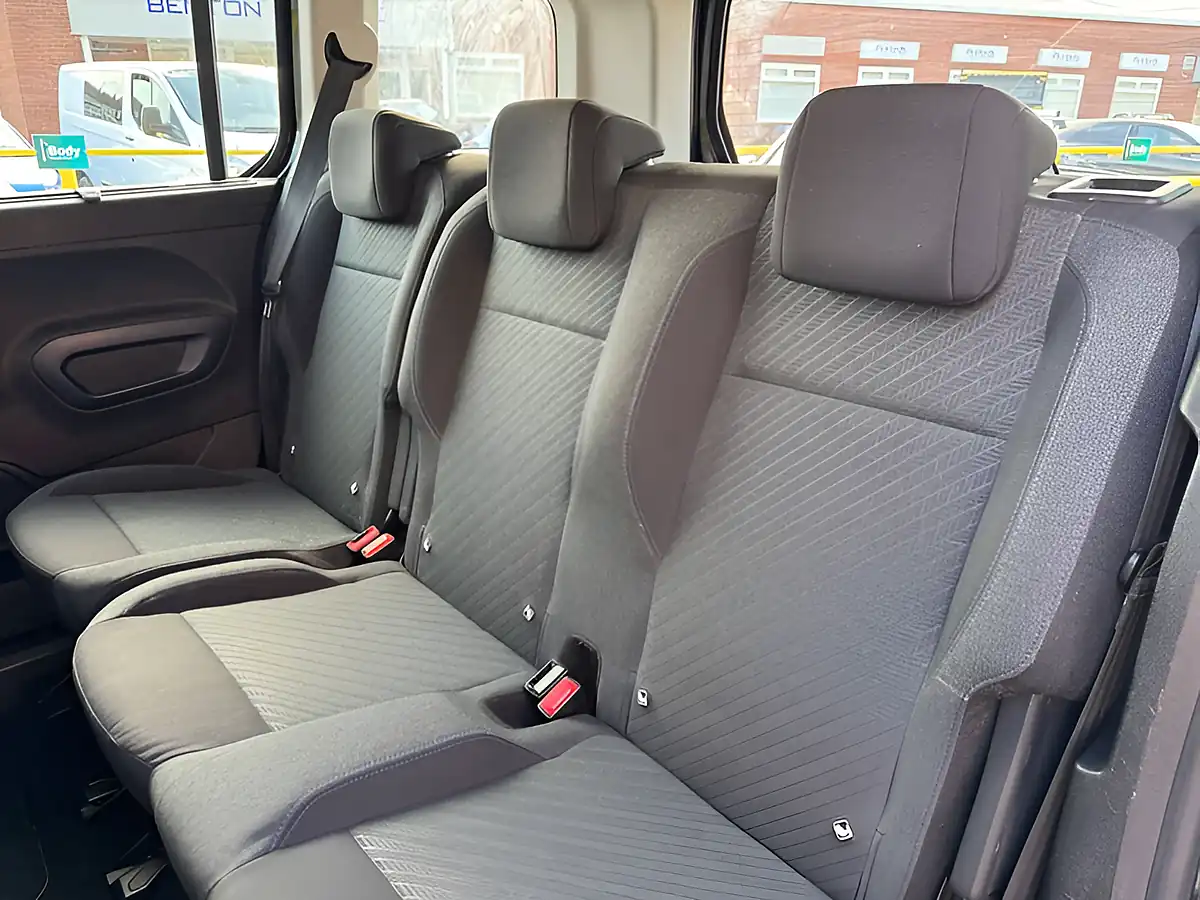 Used 2019 Peugeot Rifter Allure Onyx Black - Interior and Exterior details 20
