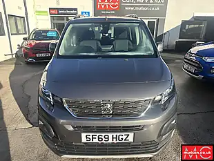 Used 2019 Peugeot Rifter Allure Premium Grey - Interior and Exterior details 8