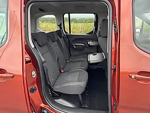 Used 2019 Peugeot Rifter Allure Standard Bronze - Interior and Exterior details 19
