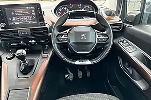 Used 2019 Peugeot Rifter GT Line Standard Beige - Interior and Exterior details 12
