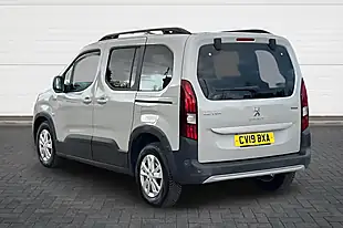 Used 2019 Peugeot Rifter GT Line Standard Beige - Interior and Exterior details 5