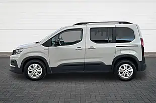 Used 2019 Peugeot Rifter GT Line Standard Beige - Interior and Exterior details 6