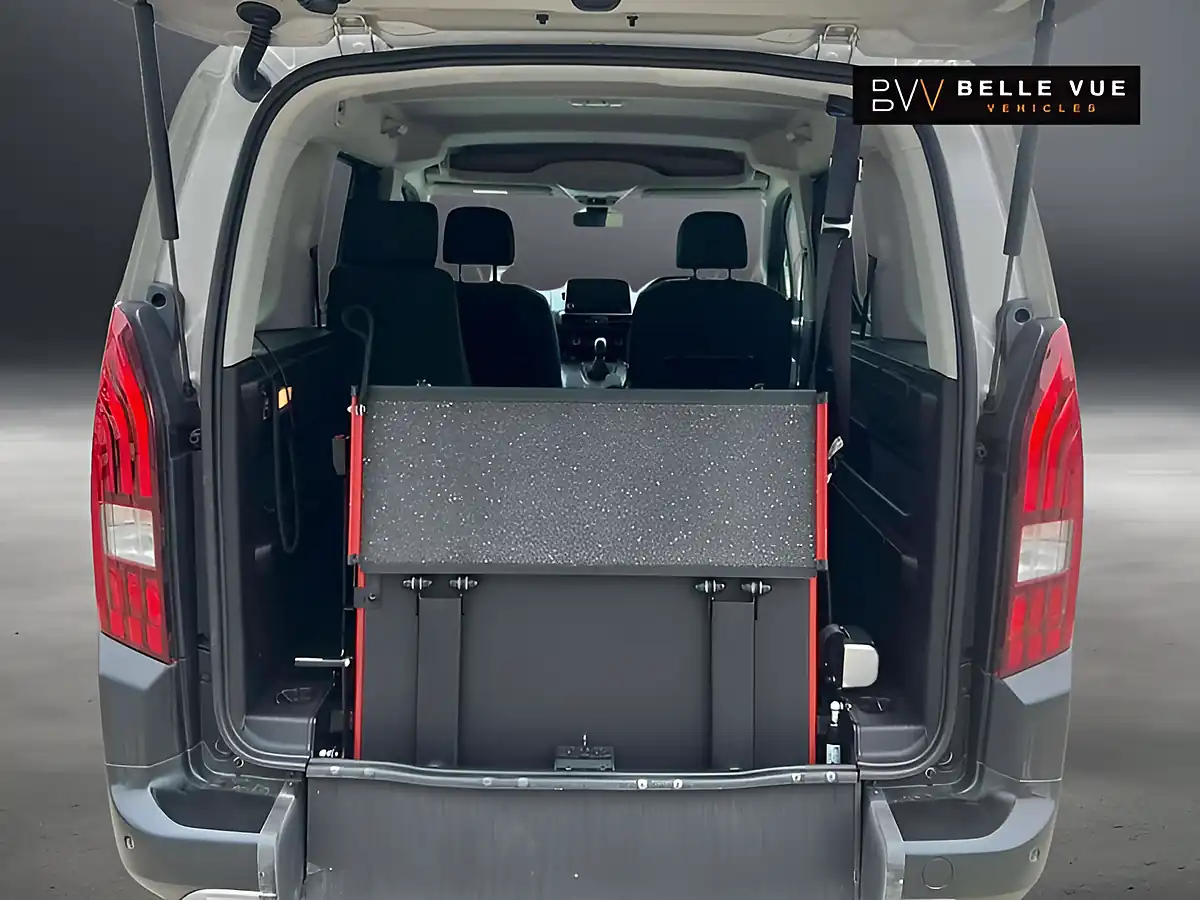 Used 2019 Peugeot Rifter Horizon Re Beige - Interior and Exterior details 11