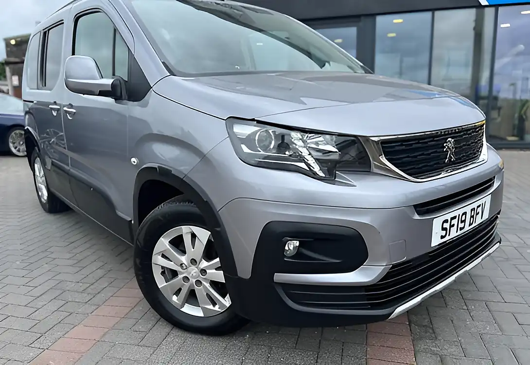 Used 2019 Peugeot Rifter Horizon Re Wav Grey - Interior and Exterior details 4