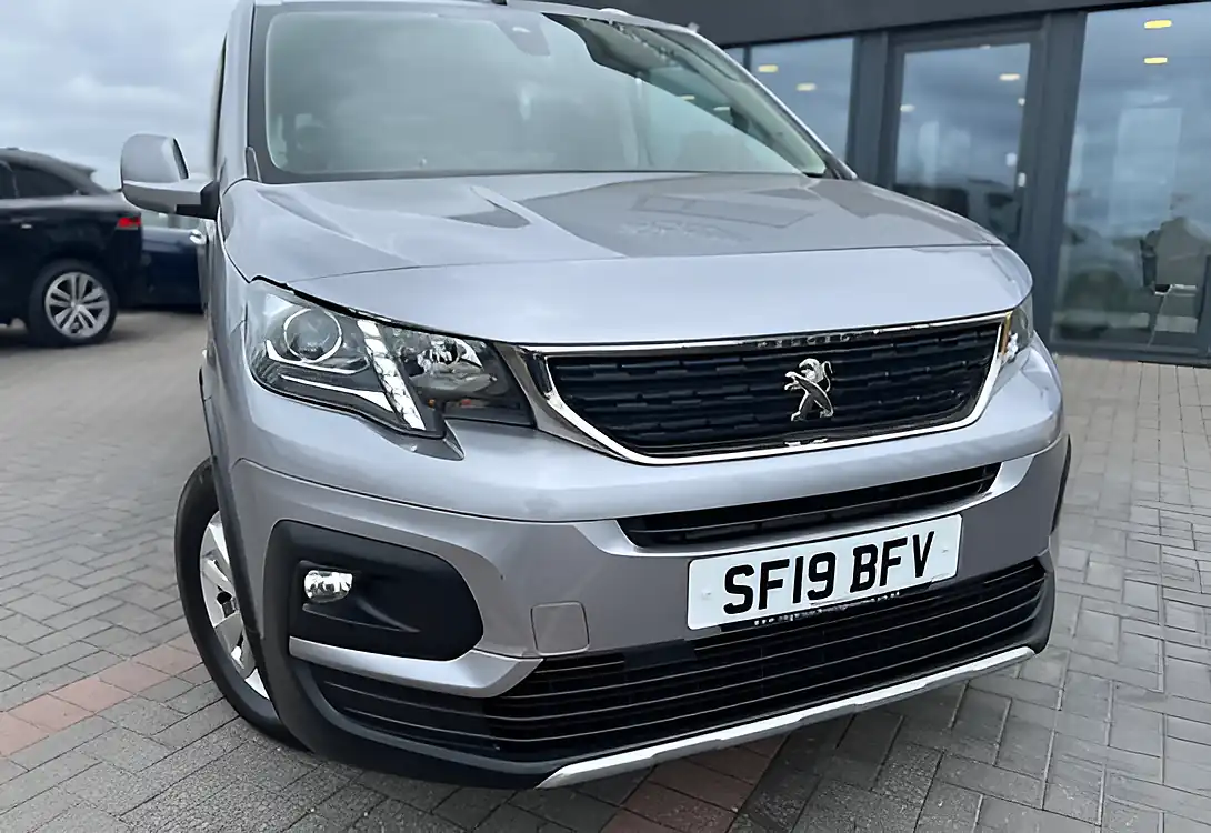Used 2019 Peugeot Rifter Horizon Re Wav Grey - Interior and Exterior details 5