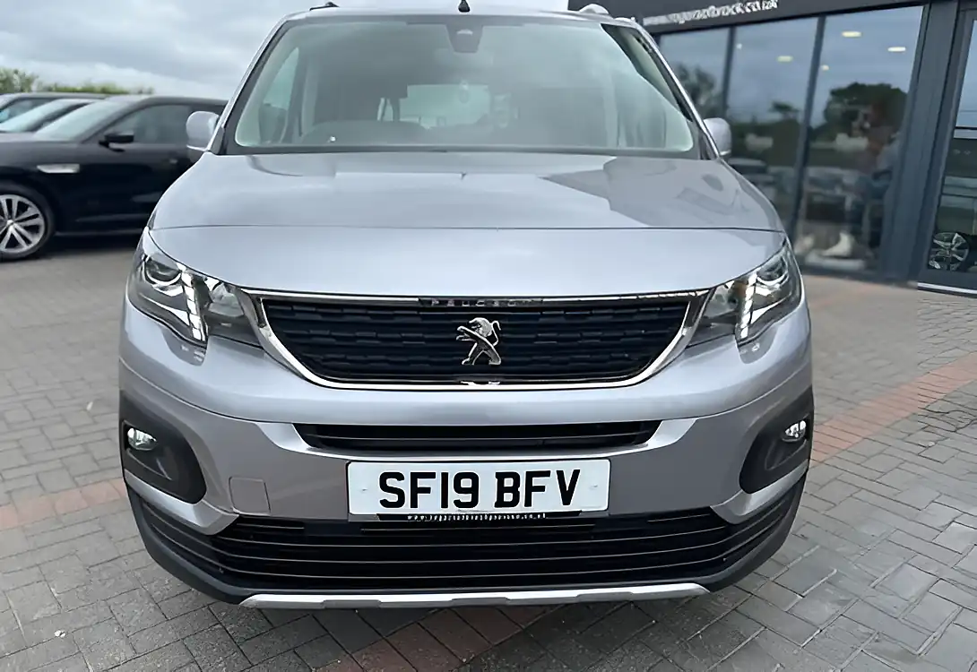 Used 2019 Peugeot Rifter Horizon Re Wav Grey - Interior and Exterior details 8