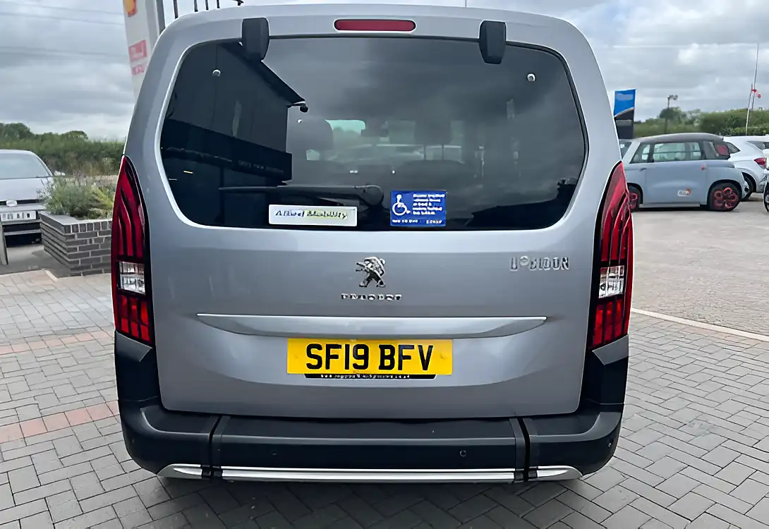 Used 2019 Peugeot Rifter Horizon Re Wav Grey - Interior and Exterior details 9