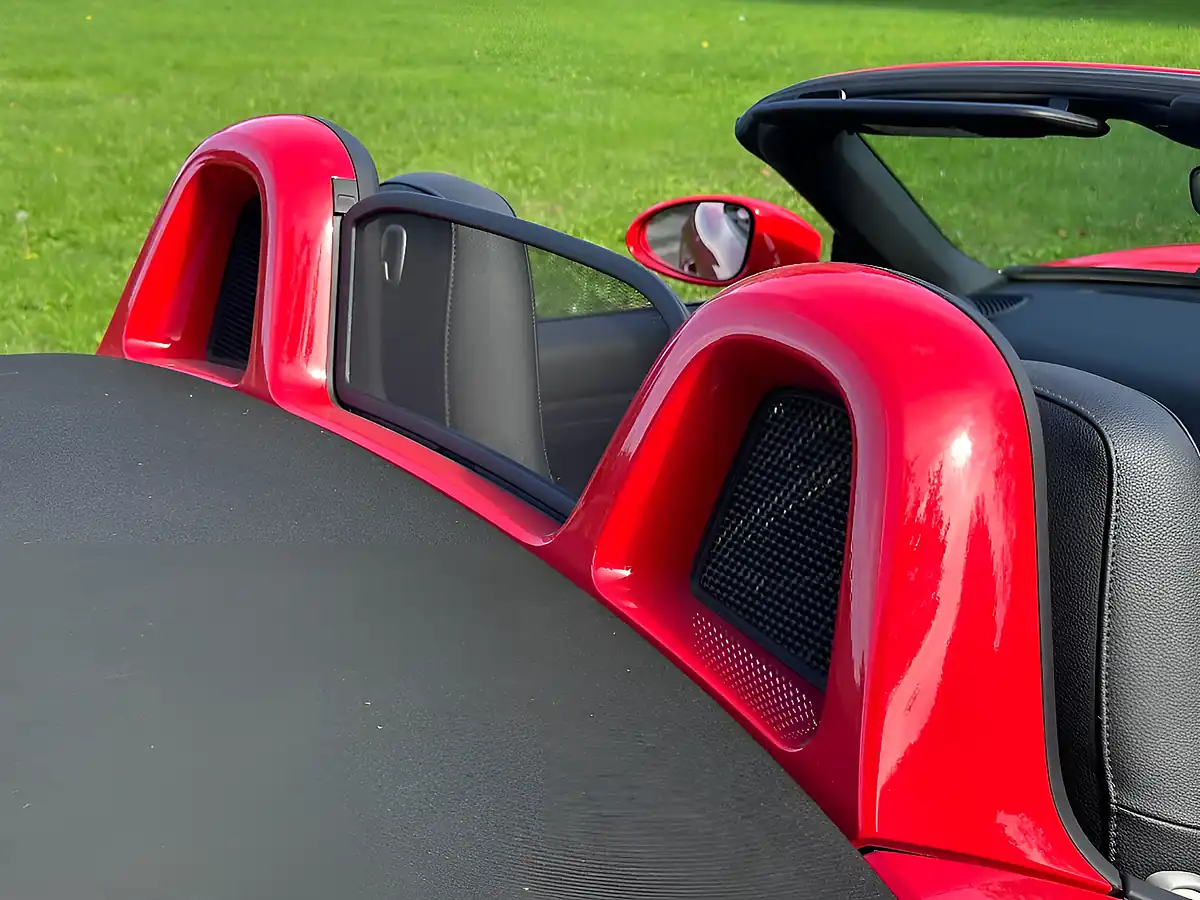 Used 2019 Porsche 718 Boxster Guards Red - Interior and Exterior details 17