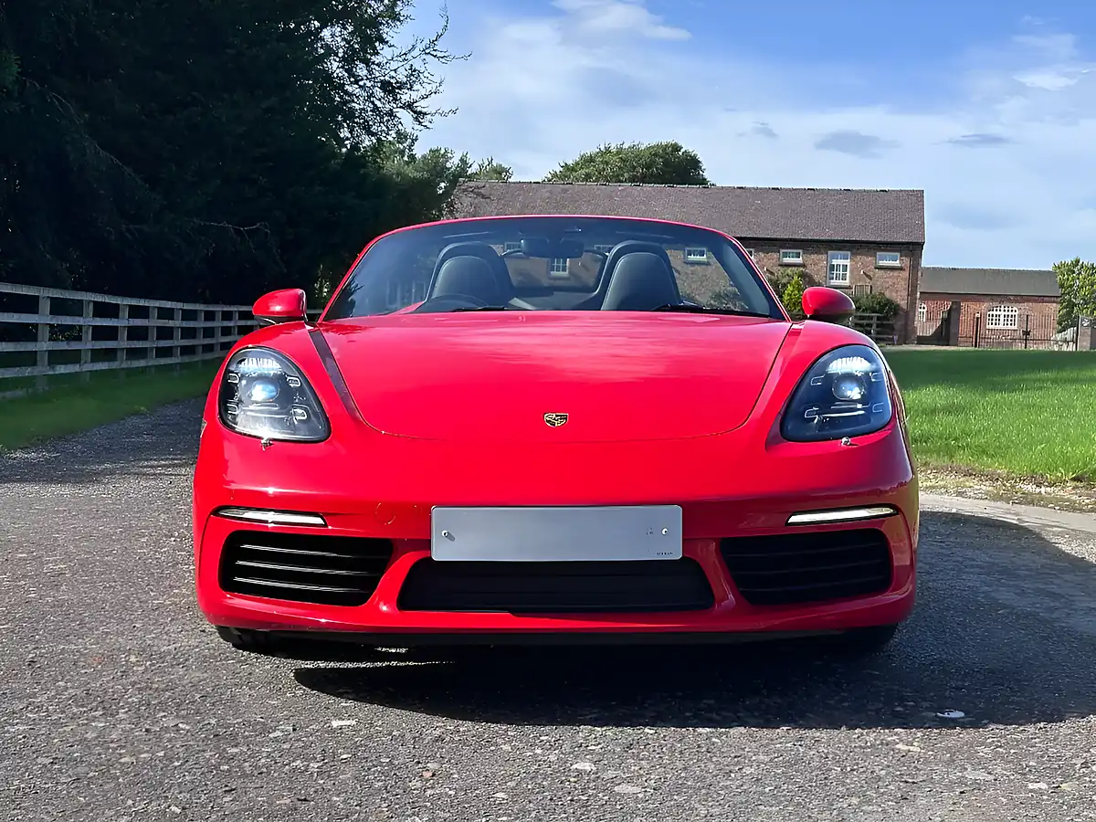 Used 2019 Porsche 718 Boxster Guards Red - Interior and Exterior details 2