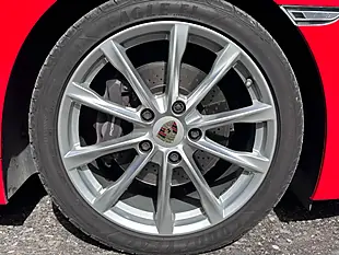 Used 2019 Porsche 718 Boxster Guards Red - Interior and Exterior details 20