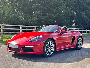 Used 2019 Porsche 718 Boxster Guards Red - Interior and Exterior details 6