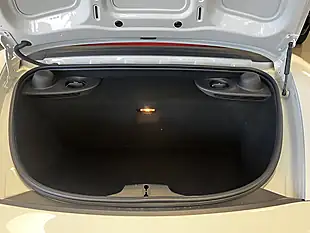 Used 2019 Porsche 718 Boxster White - Interior and Exterior details 12