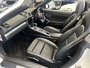 Used 2019 Porsche 718 Boxster White - Interior and Exterior details 16