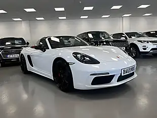 Used 2019 Porsche 718 Boxster White - Interior and Exterior details 3