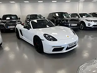 Used 2019 Porsche 718 Boxster White - Interior and Exterior details 9