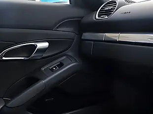 Used 2019 Porsche 718 Cayman Coupe Miami Blue - Interior and Exterior details 16
