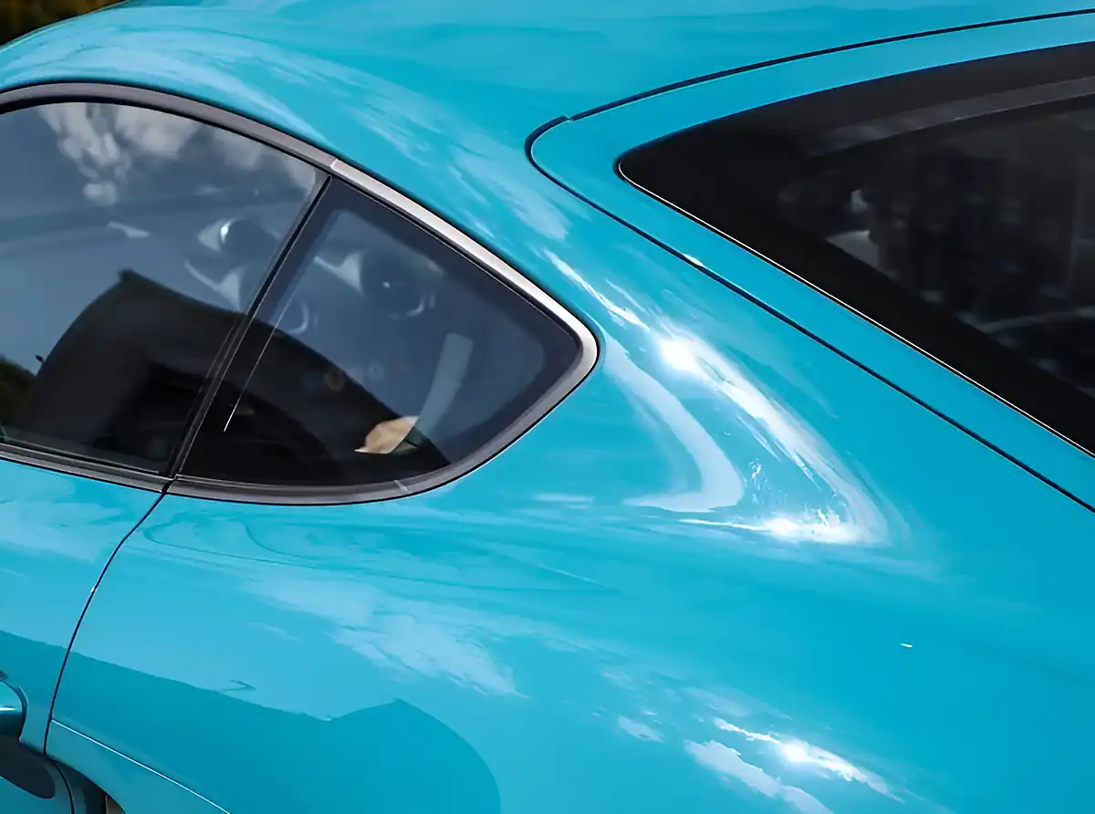 Used 2019 Porsche 718 Cayman Coupe Miami Blue - Interior and Exterior details 18