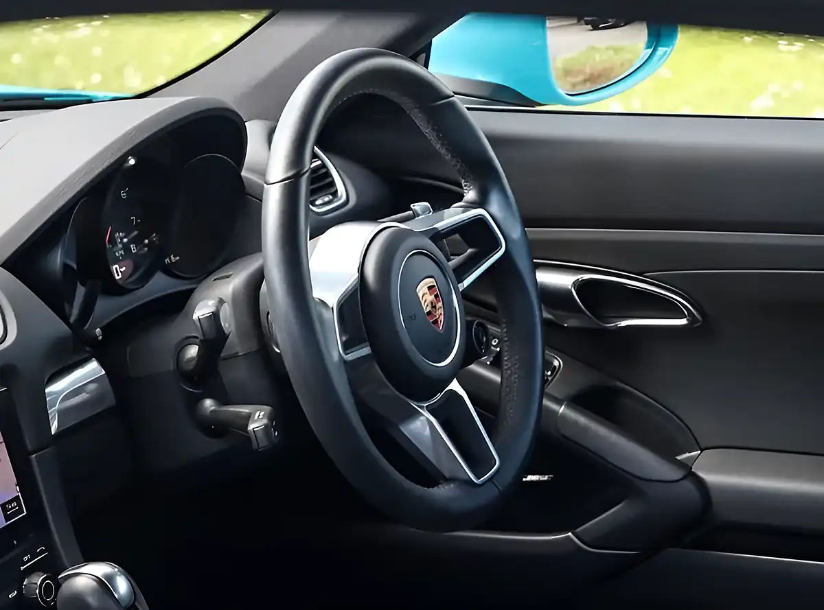 Used 2019 Porsche 718 Cayman Coupe Miami Blue - Interior and Exterior details 9