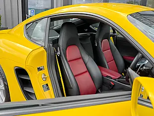 Used 2019 Porsche 718 Cayman Coupe Speed Yellow - Interior and Exterior details 4