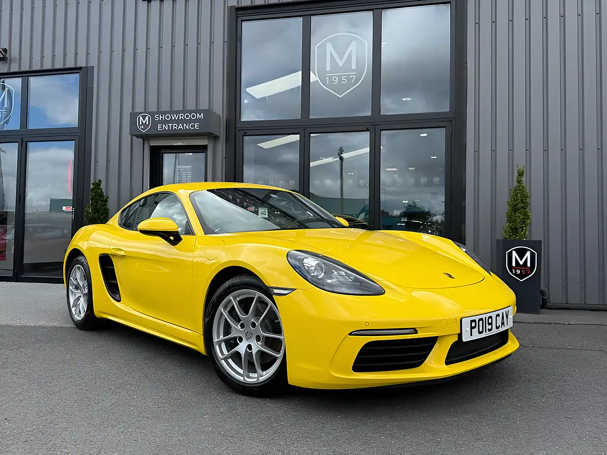 Used 2019 Porsche 718 Cayman Coupe Speed Yellow - Interior and Exterior details 5