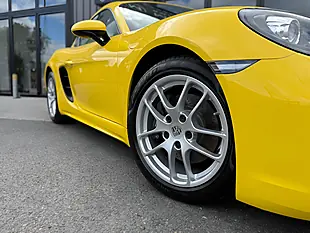 Used 2019 Porsche 718 Cayman Coupe Speed Yellow - Interior and Exterior details 6