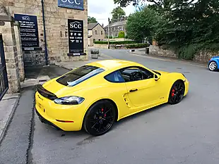 Used 2019 Porsche 718 Cayman Gts Racing Yellow - Interior and Exterior details 16