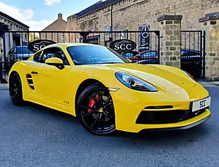 Used 2019 Porsche 718 Cayman Gts Racing Yellow - Interior and Exterior details 4