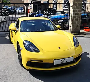 Used 2019 Porsche 718 Cayman Gts Racing Yellow - Interior and Exterior details 7